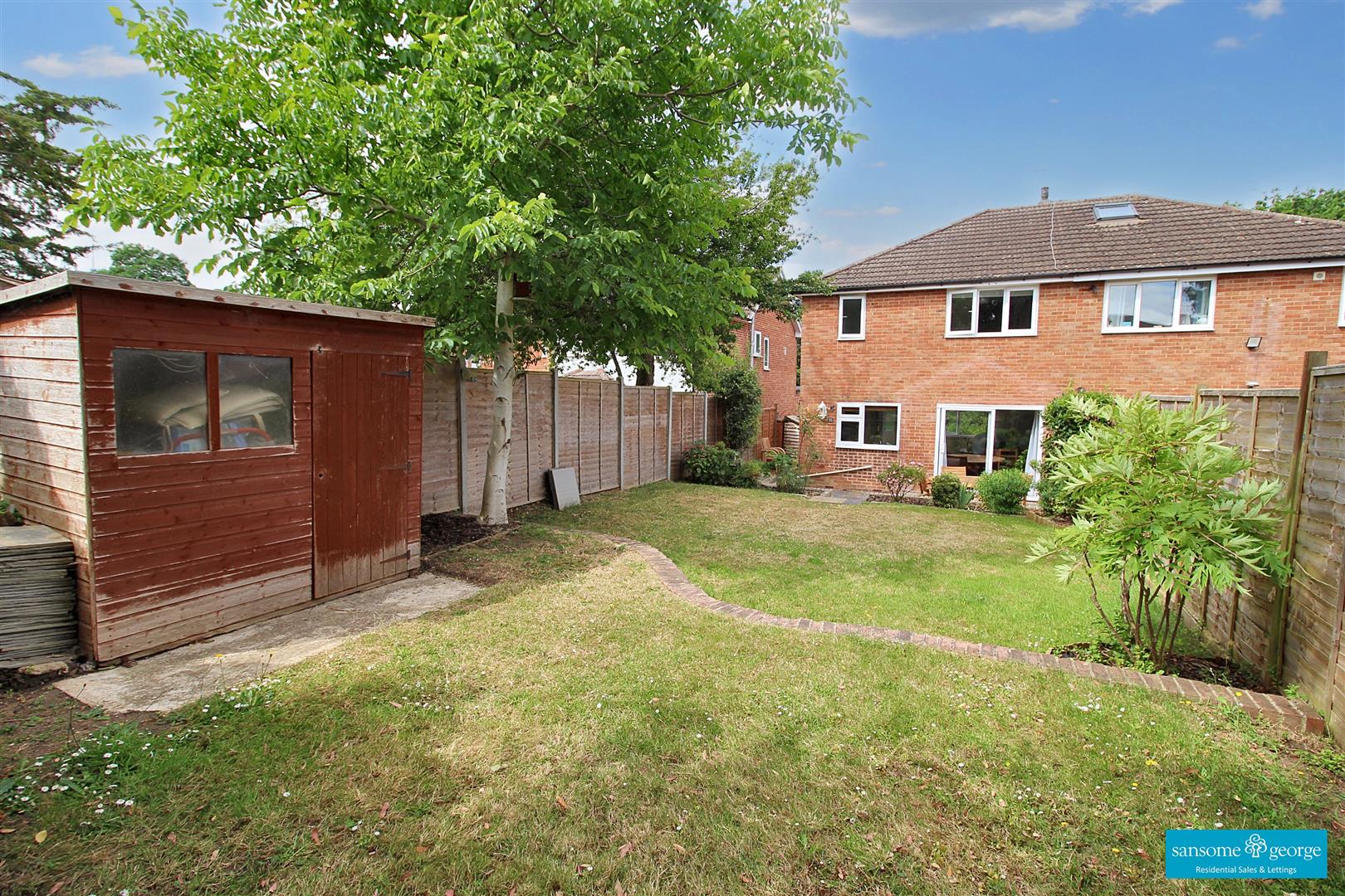 Taff Way, Tilehurst